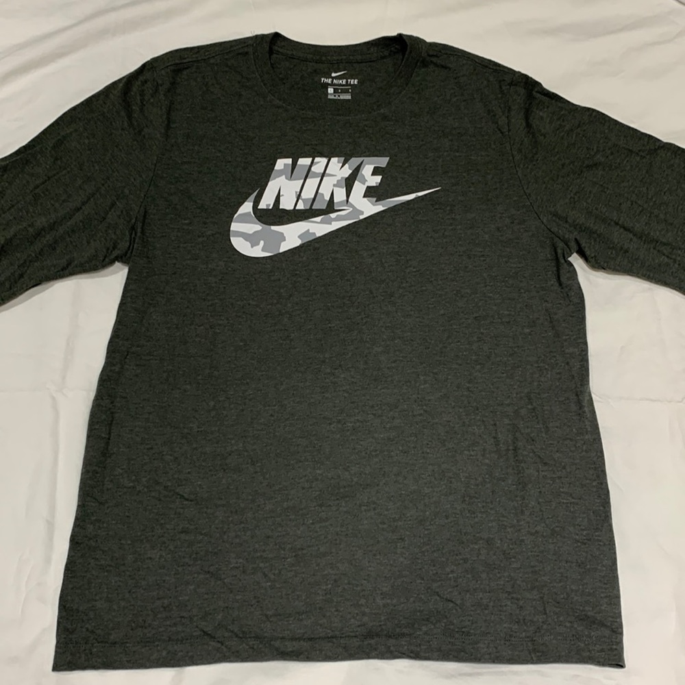 Nike Camo Logo Long Sleeve Athletic Shirt